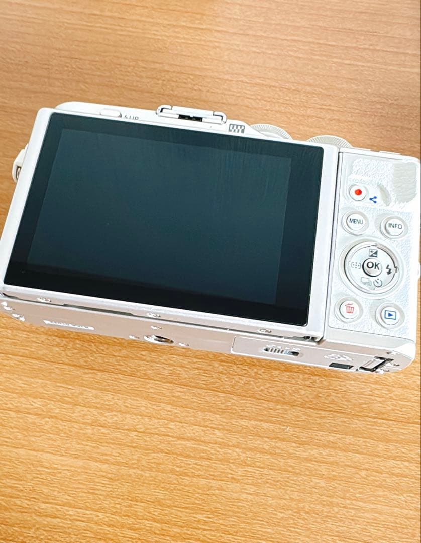 OLYMPUS E-PL10 ミラーレスカメラ