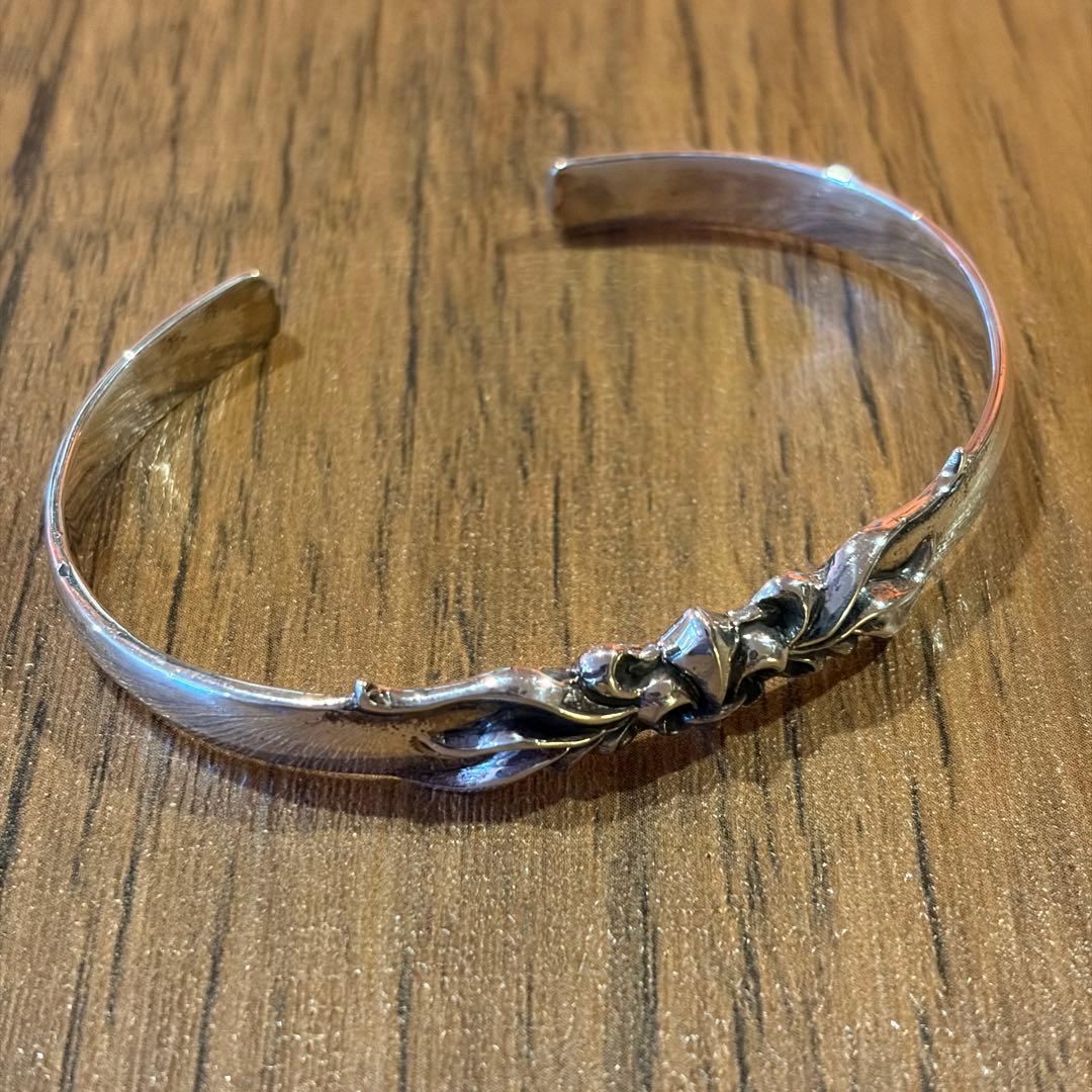 シルバー925 ブレスレット アラベスク柄 百合の紋章 フレア バングル