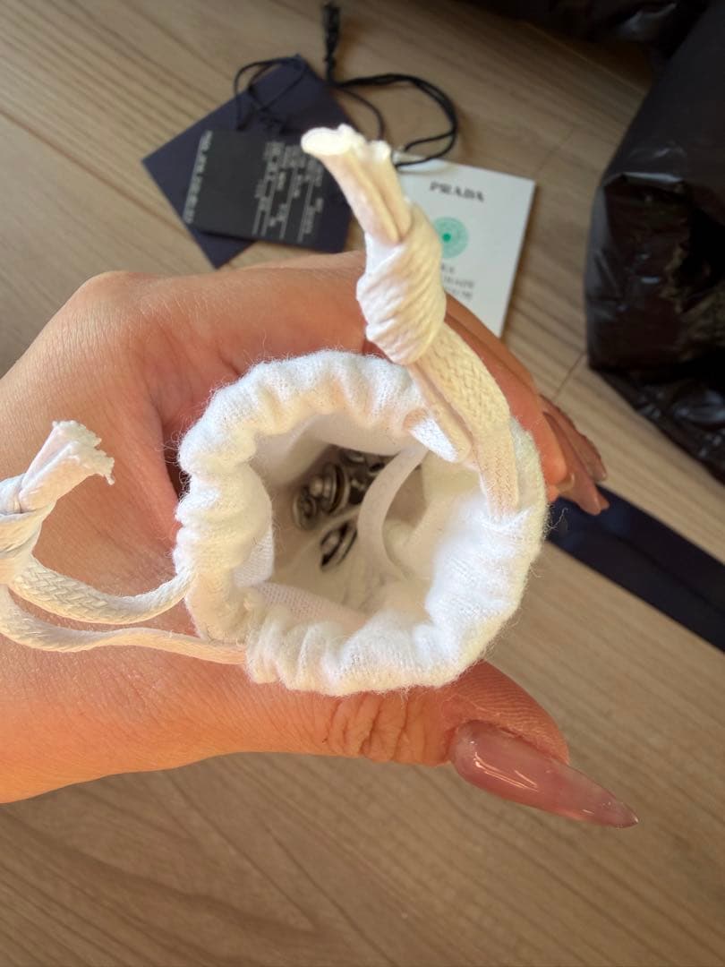 は*む様 最安値　PRADA ブラック ダウンジャケット　ショートダウン　38