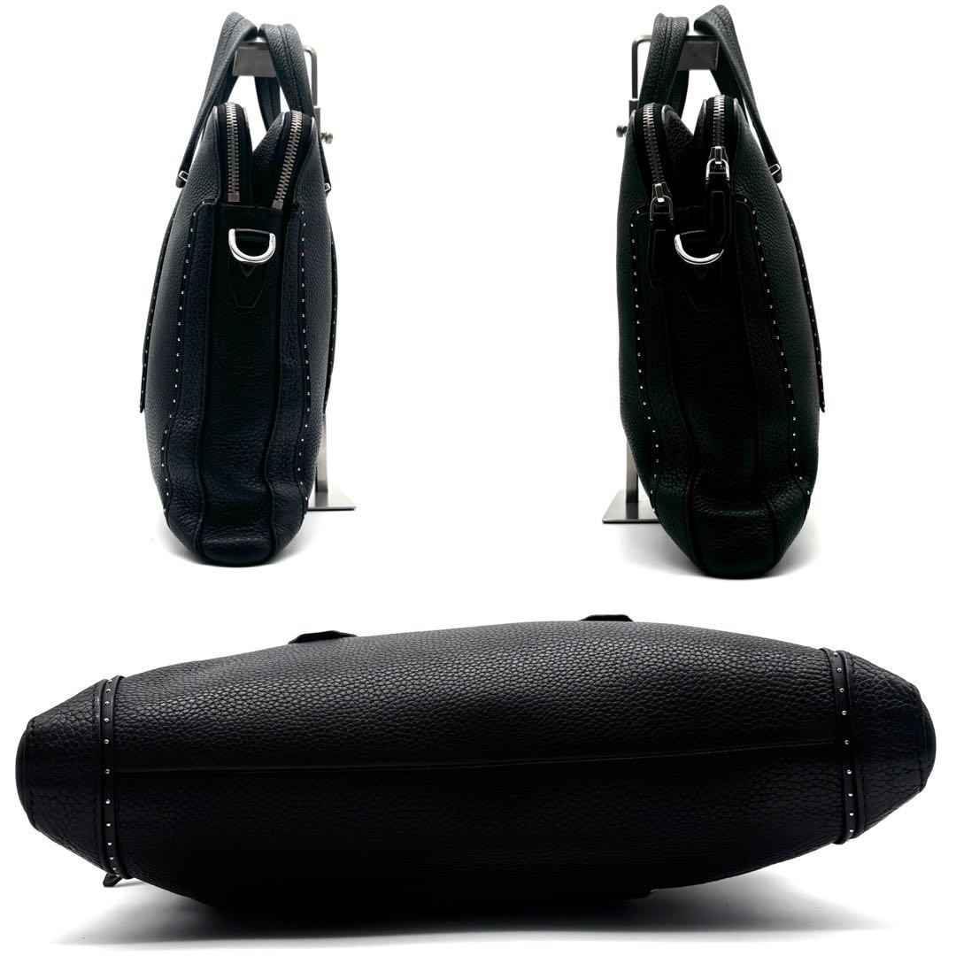 極美品 サルヴァトーレフェラガモ 2way ビジネスバッグ レザー スタッズ 黒