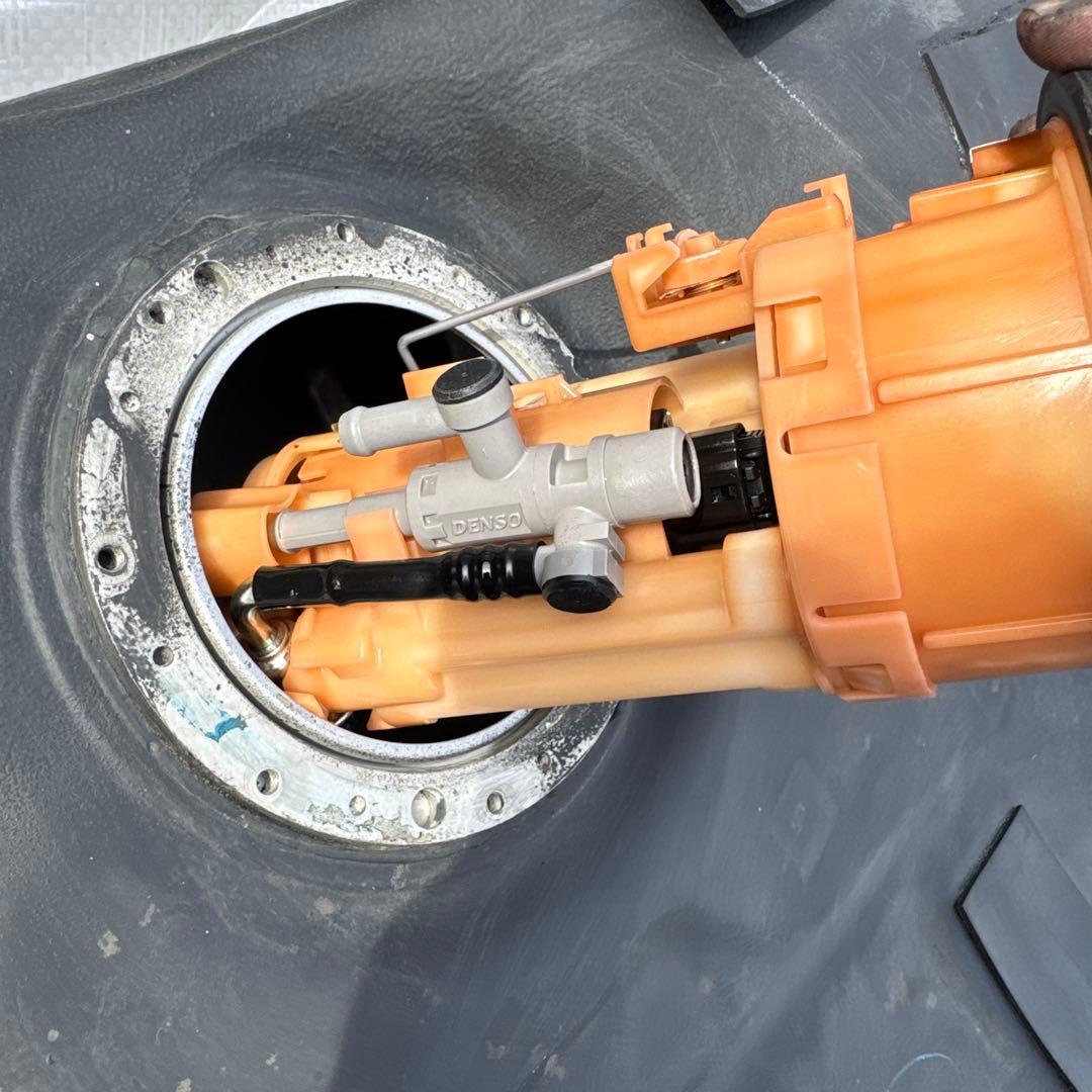 大工さん アルテッツァ 燃料タンク