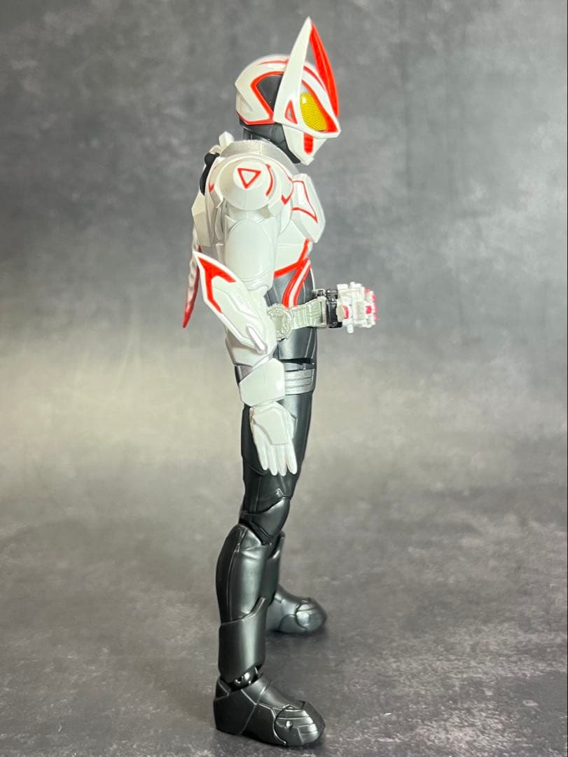 S.H.Figuarts仮面ライダーギーツブーストマークIII開封品