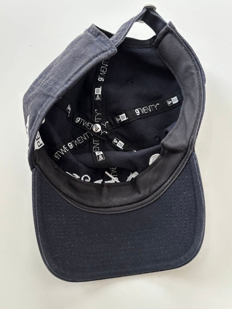 perverze 刺繍ロゴ ネイビー ベースボールキャップ