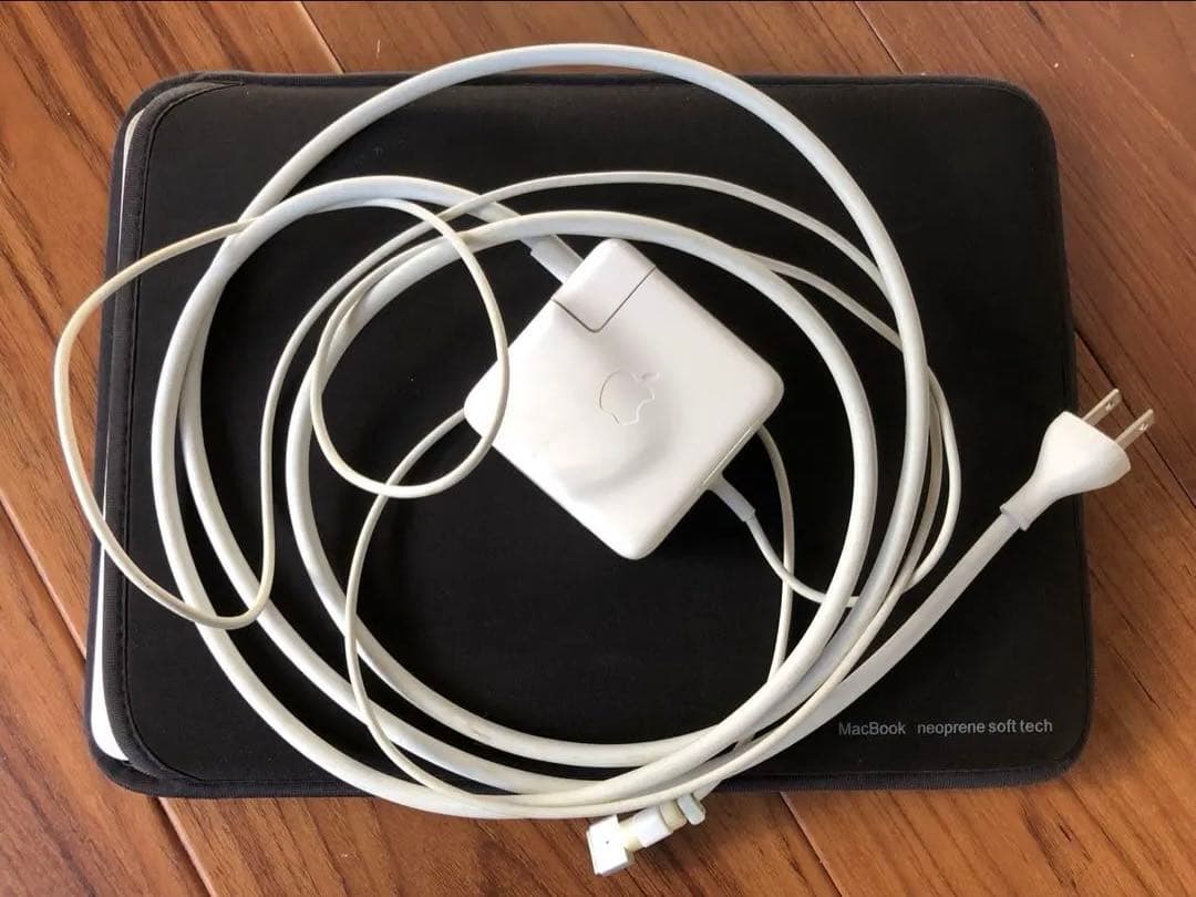 MacBook Pro 13インチ Mid 2014 / 8GB / 128GB