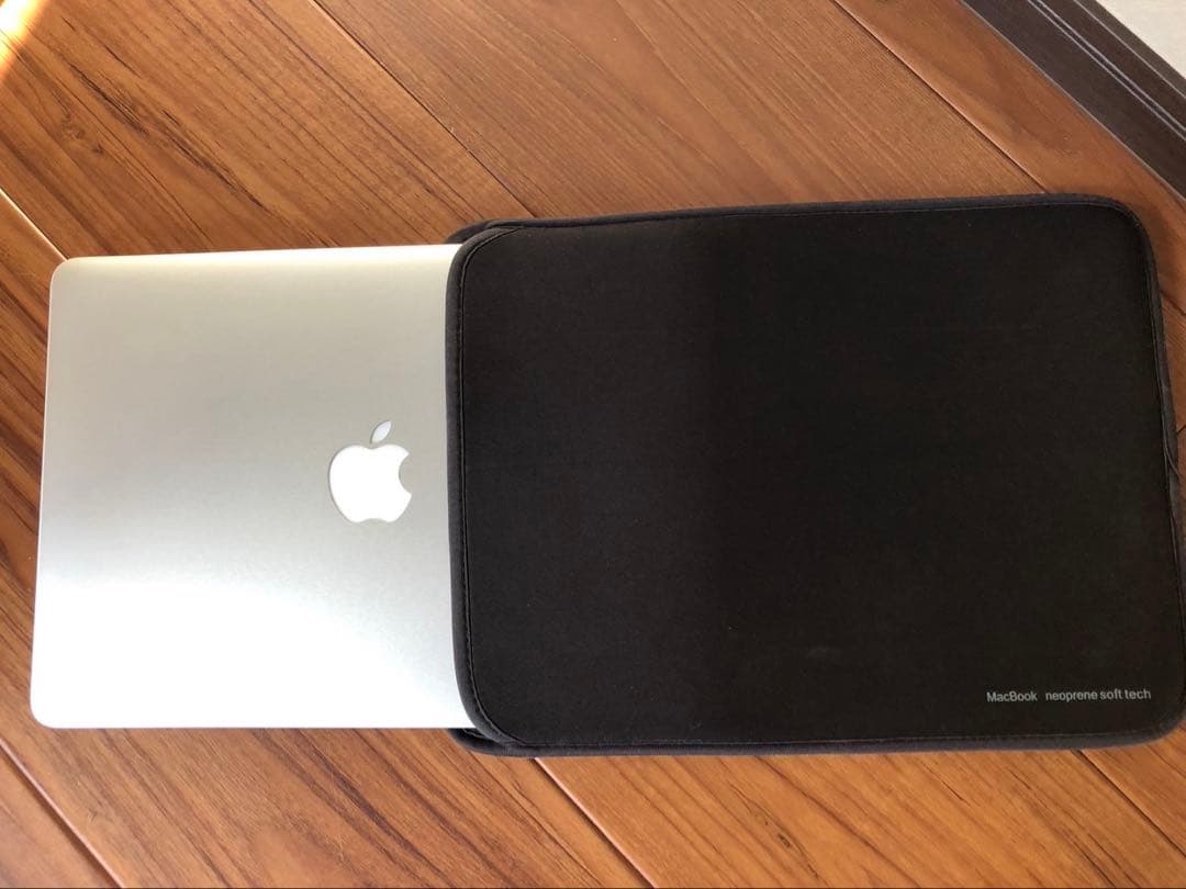 MacBook Pro 13インチ Mid 2014 / 8GB / 128GB