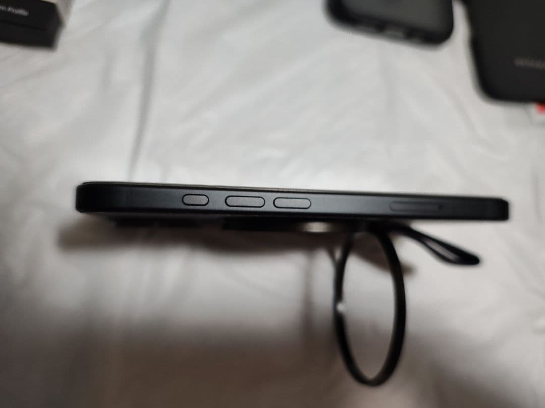 【超美品】iPhone 16 128GB ブラック　SIMフリー　おまけ付き