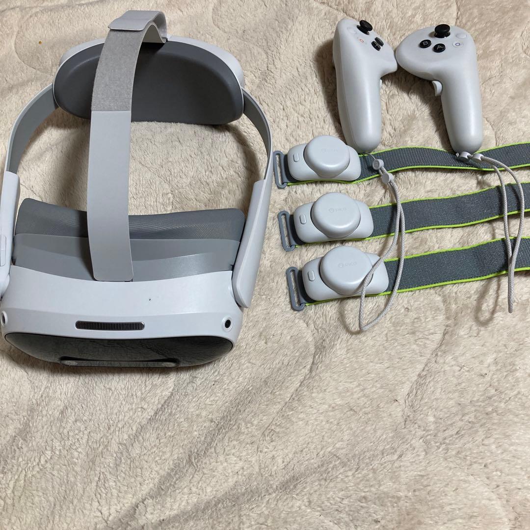 PICO 4 Ultra モーショントラッカー3個　急速充電ケーブル付き