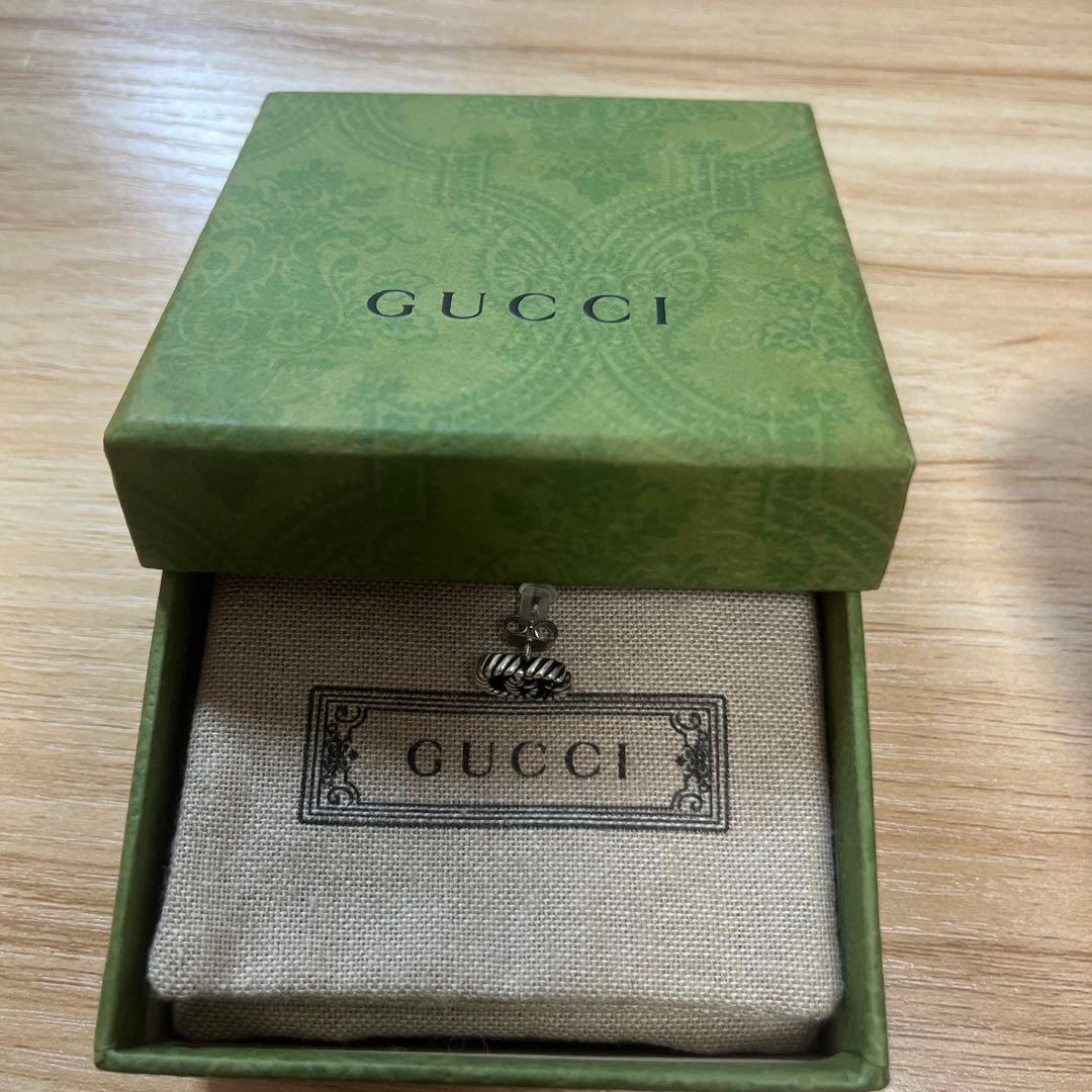ち*ぬ様 GUCCI ピアス