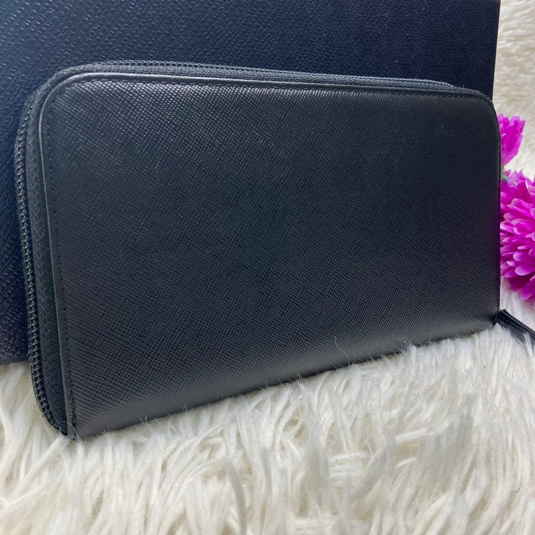 ぷぷ様✨PRADA プラダ　M176A 三角ロゴ　サフィアーノ　長財布　黒