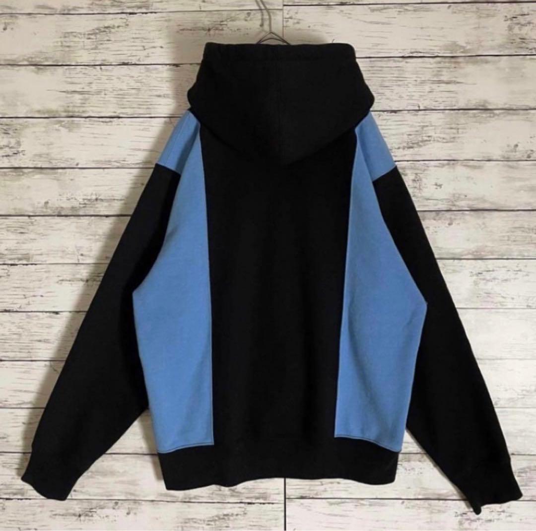 【即完売モデル】 シュプリーム センターロゴ 刺繍 パーカー バイカラー