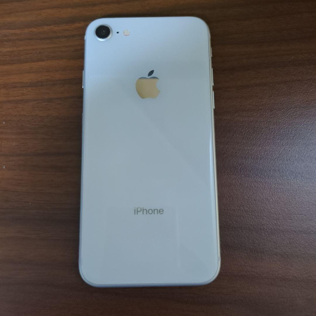 【美品】iPhone8 シルバー SIMフリー 64GB 本体のみ