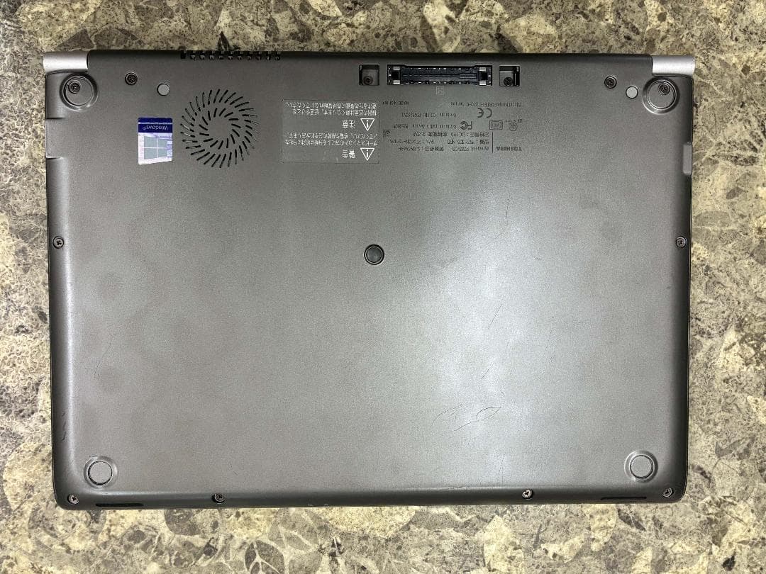 【東芝】Dynabook RZ63 Core i7-6500U