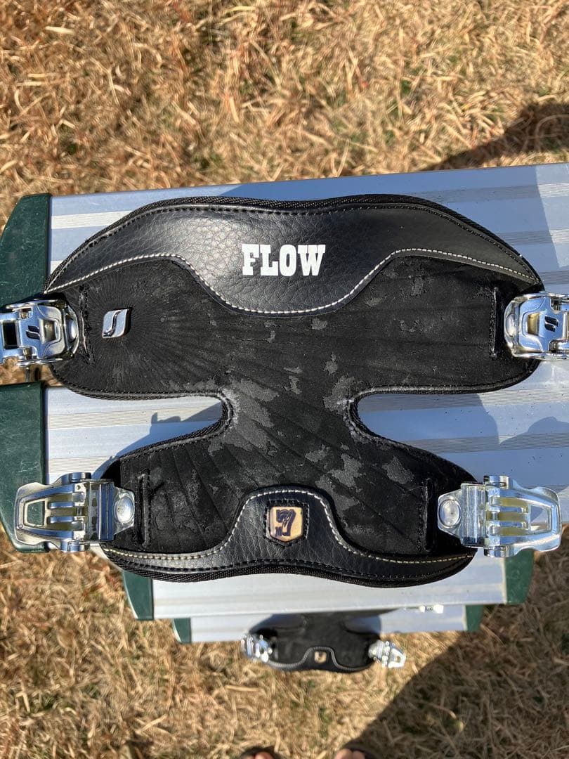 FLOW スノーボード用ビンディング ブラック
