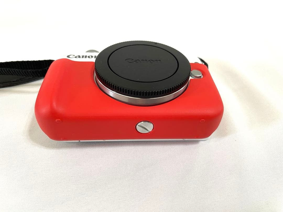 【美品】Canon EOS M10 ダブルズームレンズキット