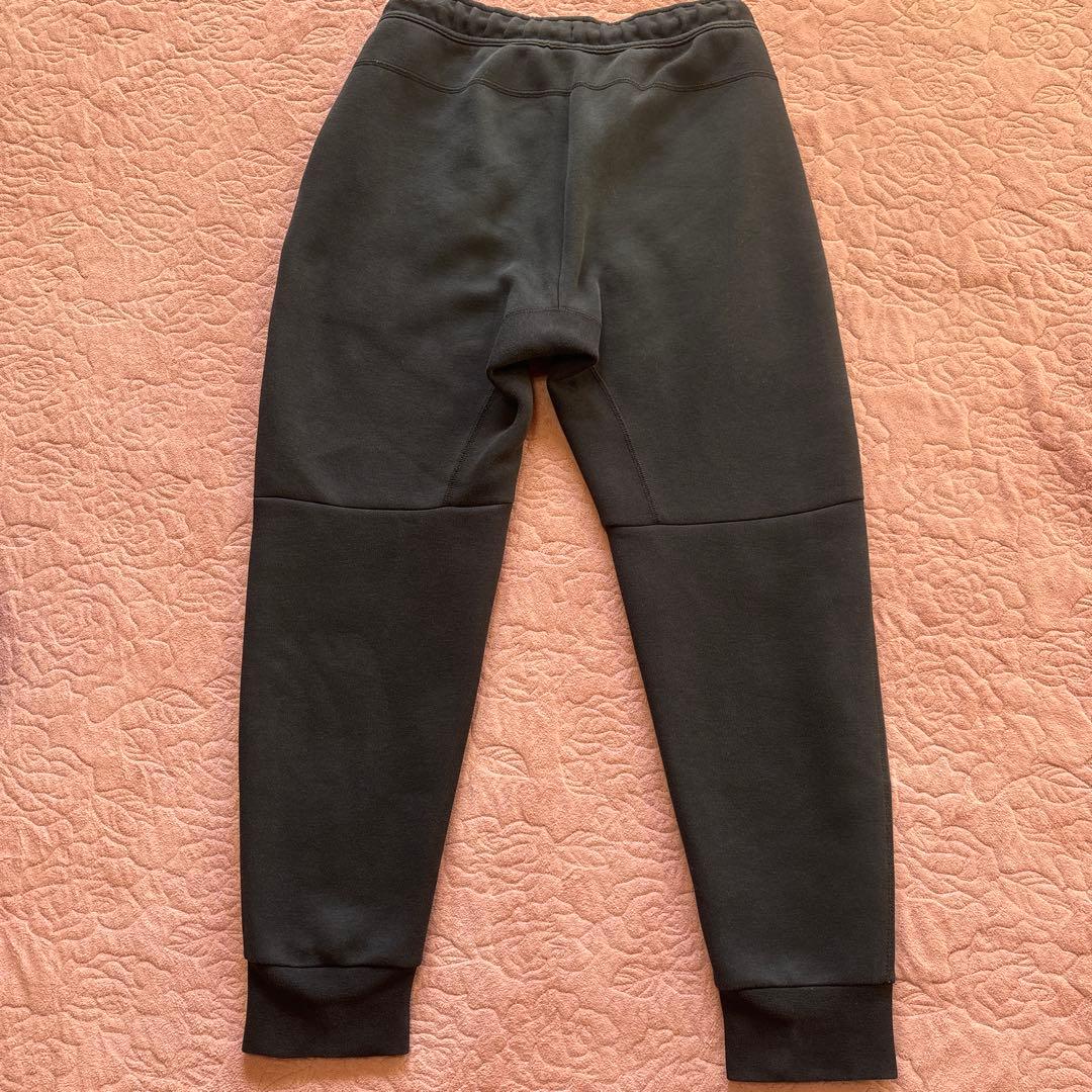 NIKEテックフリースブラックセットアップ