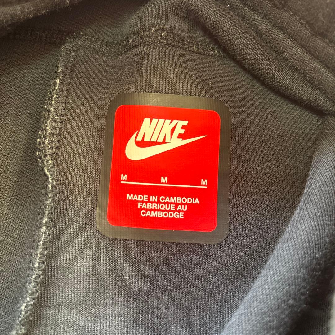 NIKEテックフリースブラックセットアップ