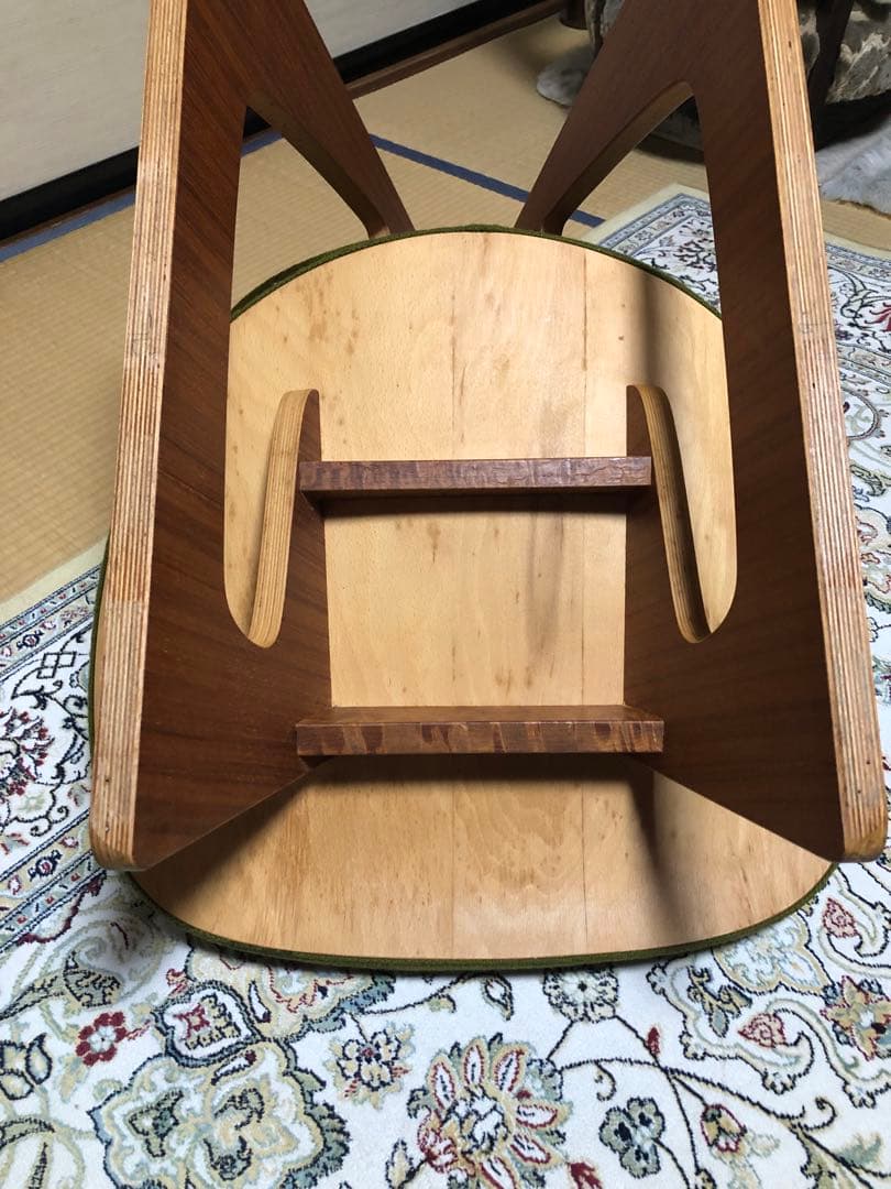天童木工　低座イス　グリーン