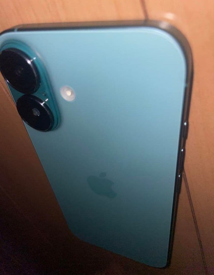 iPhone16 SIMフリー ケース、フィルム付