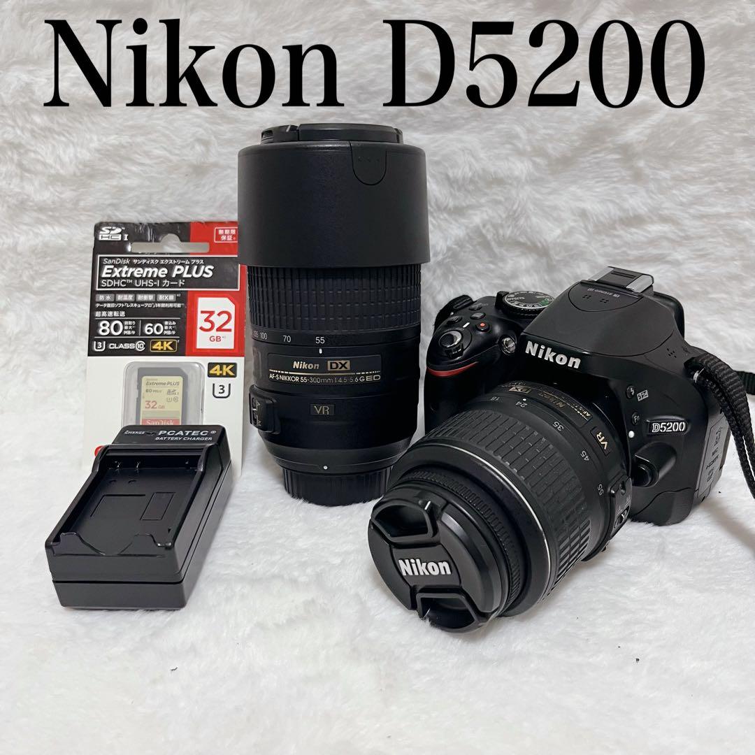 【極美品】Nikon D5200 ダブルズームキット デジタル一眼レフカメラ
