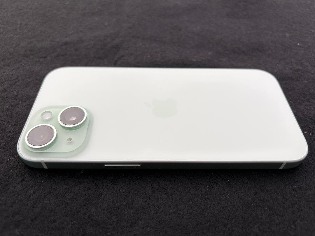 iPhone15 グリーン バッテリー99％ ＋ TPUケース