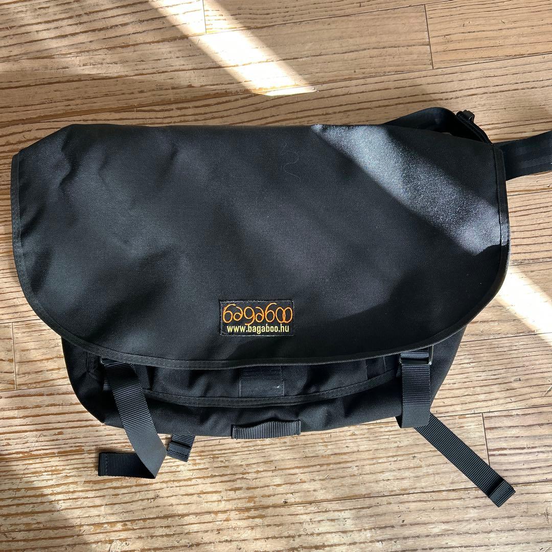 g.d様）【美品】bagaboo メッセンジャーバッグ　Mサイズ