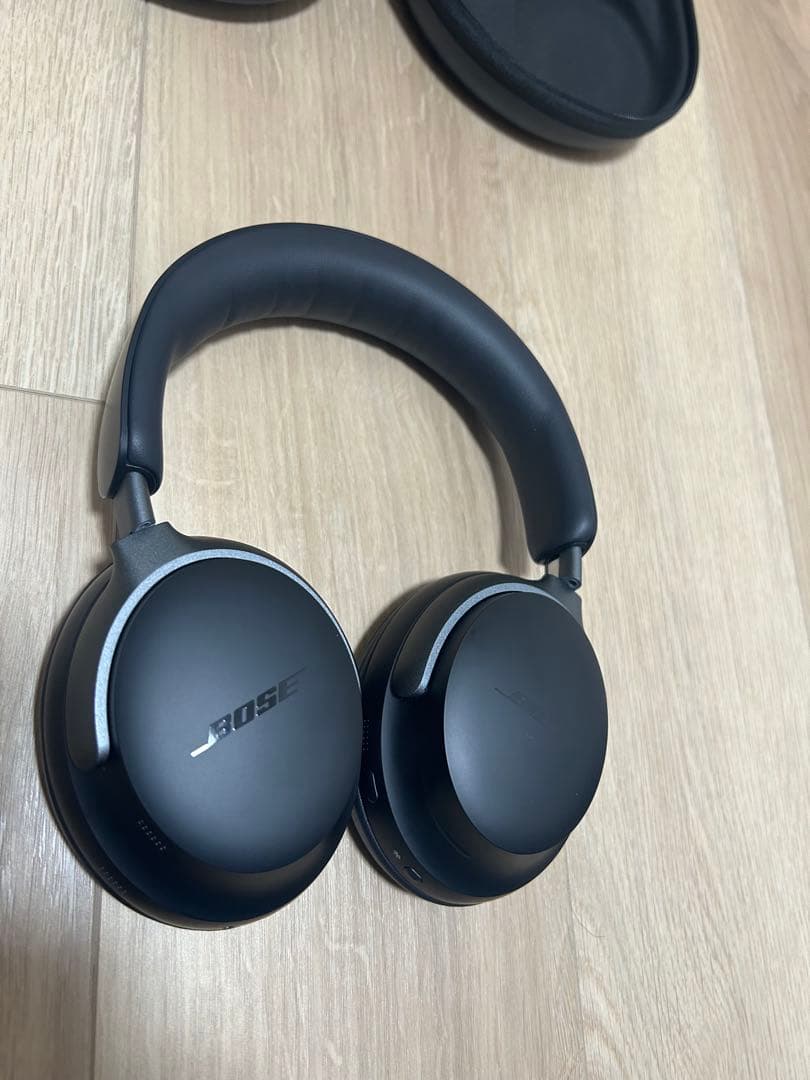 ほぼ新品BOSE QuietComfort Ultra Headphones