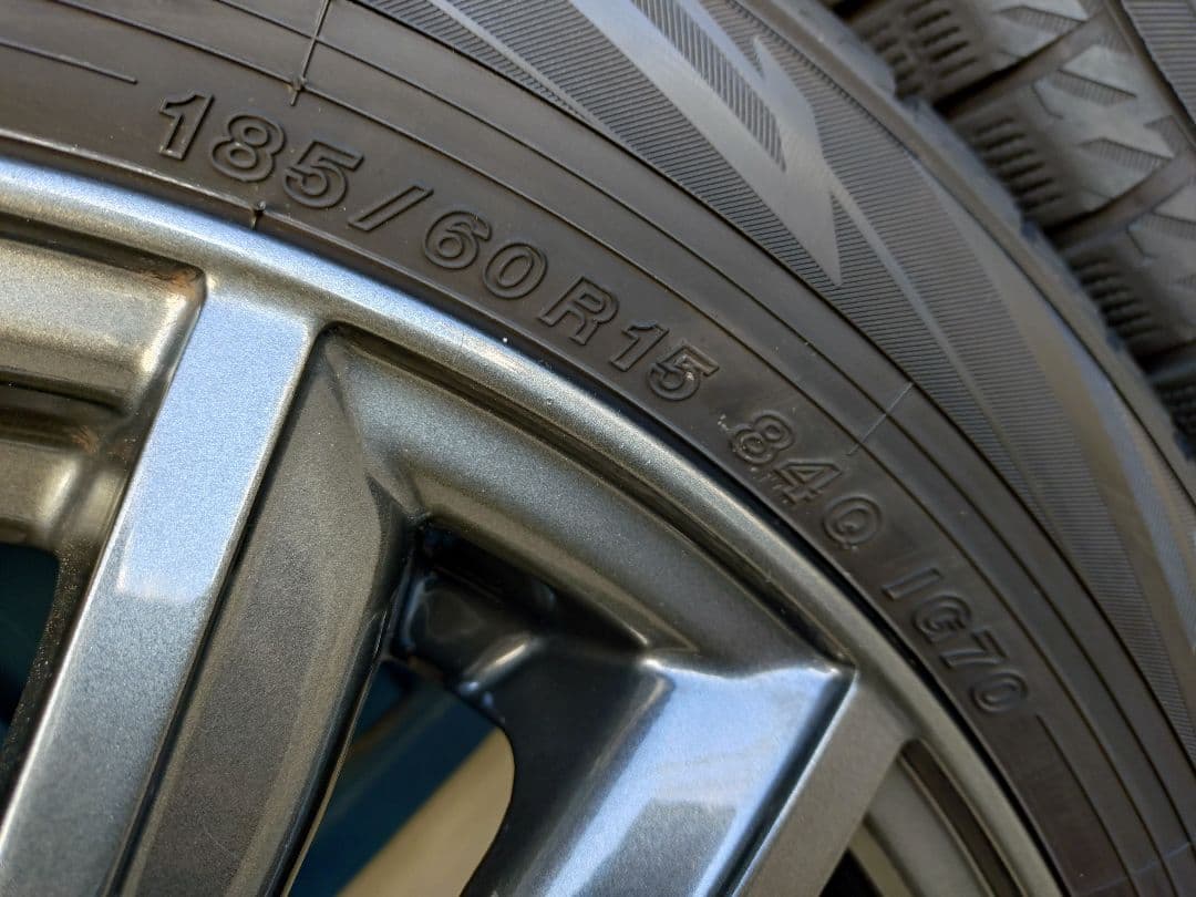 良品 185/60R15 2021 22年製 ヨコハマ スタッドレス 2本分①