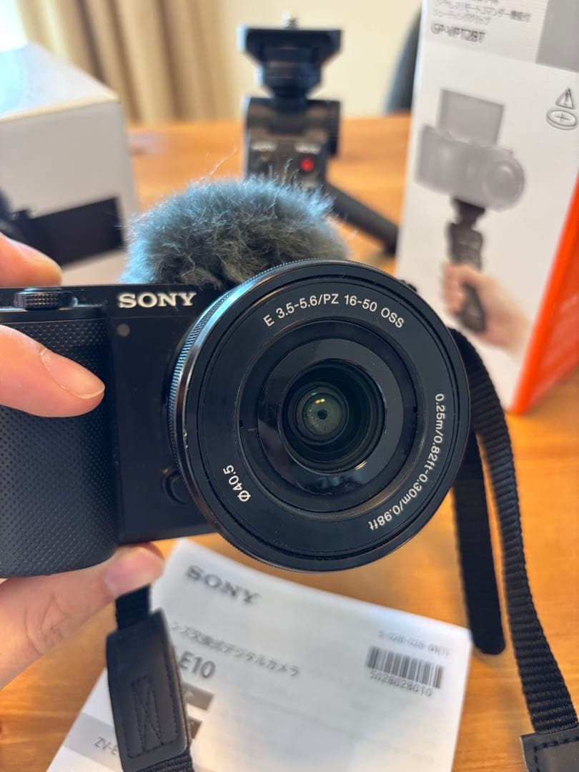 【値下中】SONY ZV-E10＋付属品、箱、説明書、保証書あり