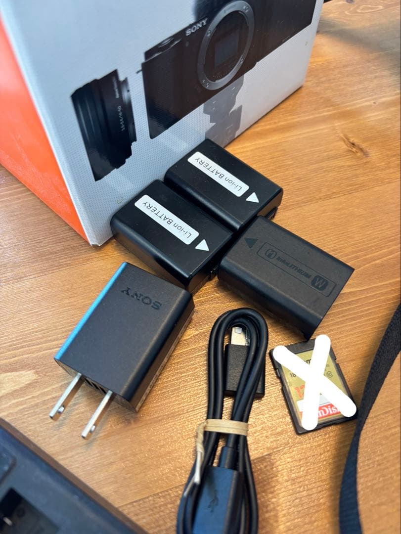 【値下中】SONY ZV-E10＋付属品、箱、説明書、保証書あり