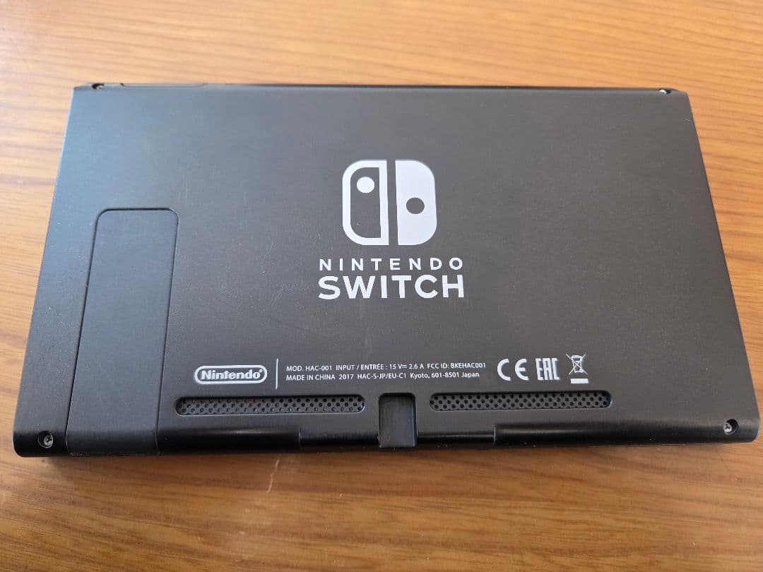 Nintendo Switch 清掃済み ジョイコン２セット付き 本日発送!!