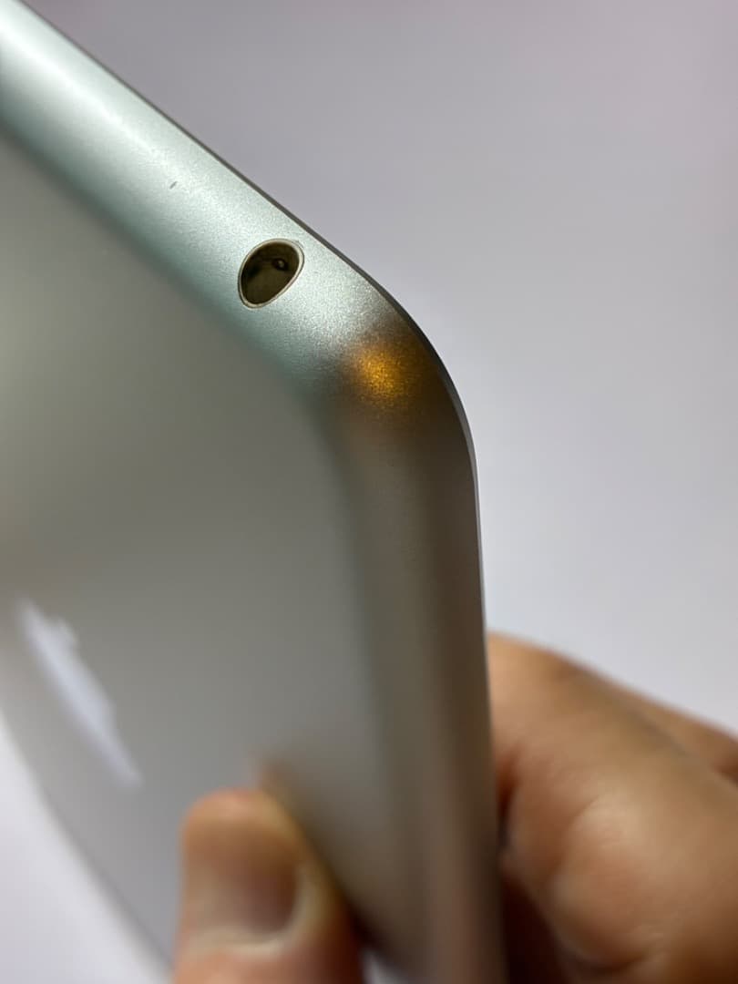 [良品] iPad 第6世代/Wi-Fiモデル/32GB