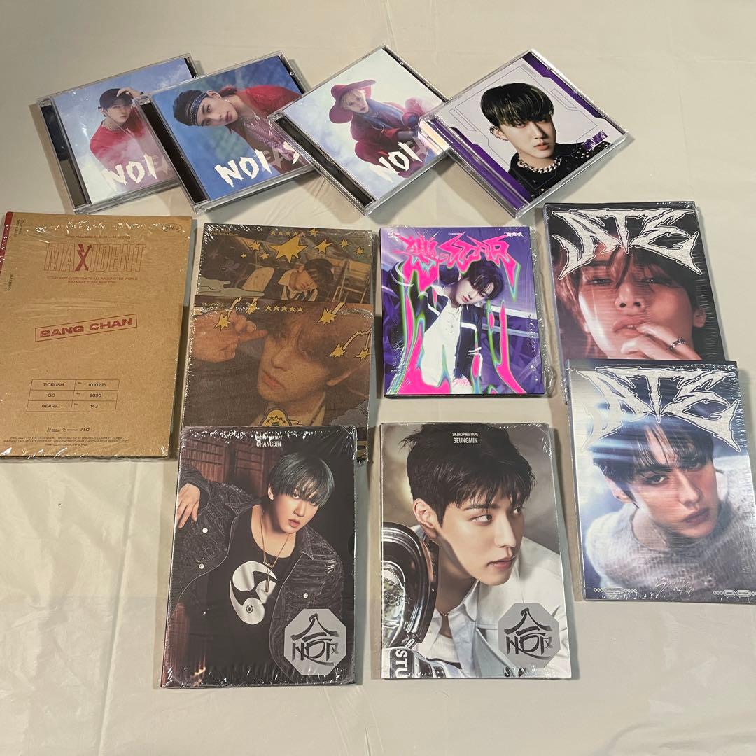 StrayKids アルバム　まとめ売り　トレカ　ポスター　チェックインマイル