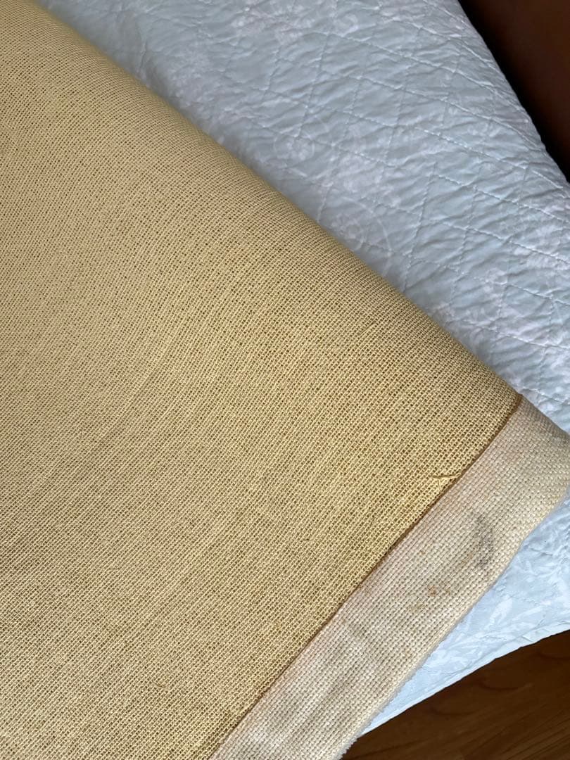 ローラアシュレイ　花柄　ベージュラグ　　120×180センチ