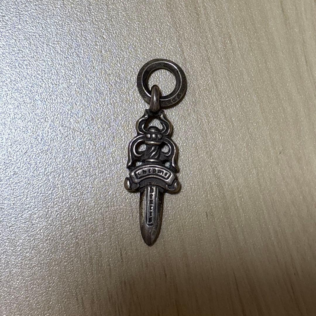 クロムハーツ ダガーチャームペンダント