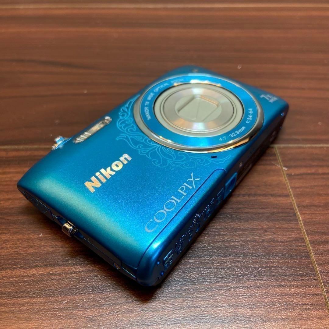 Nikon coolpix S3500 デジカメ ほぼ新品 3335