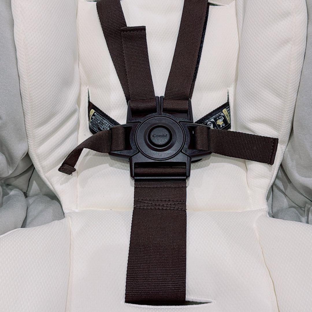 【未使用級】Combi コンビ ネムリラAT 新生児 自動 ハイローチェア