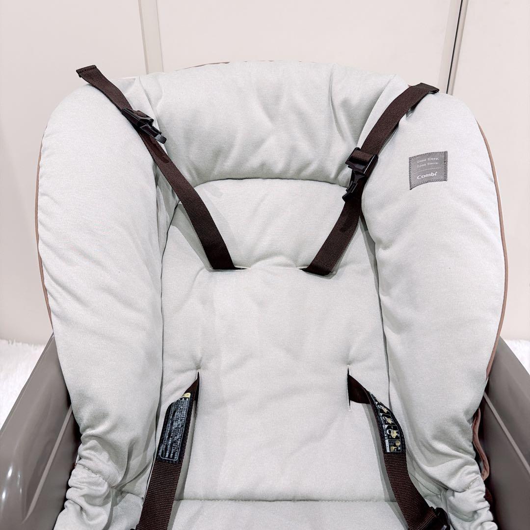 【未使用級】Combi コンビ ネムリラAT 新生児 自動 ハイローチェア