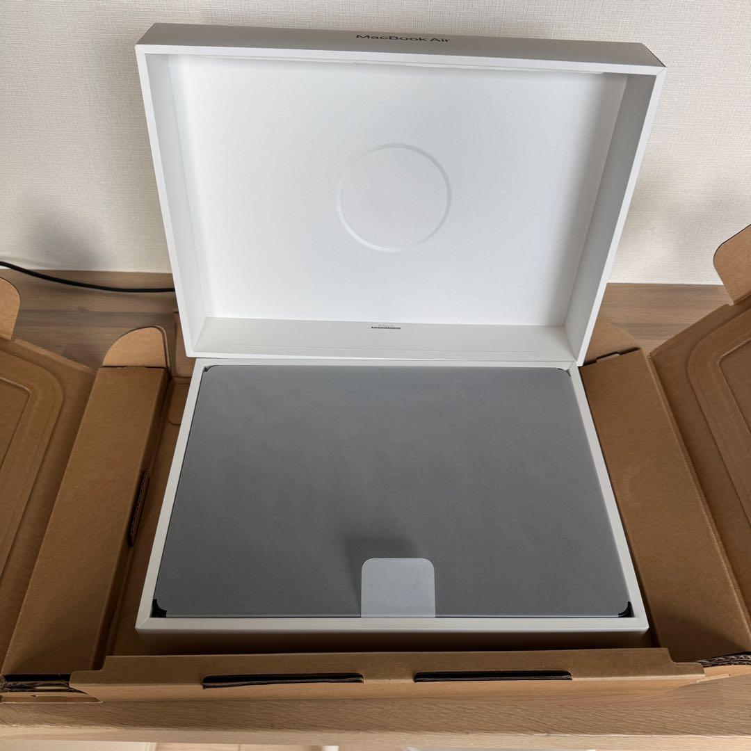 【使用時間3時間程度】Apple 2025 MacBook Air 13インチ