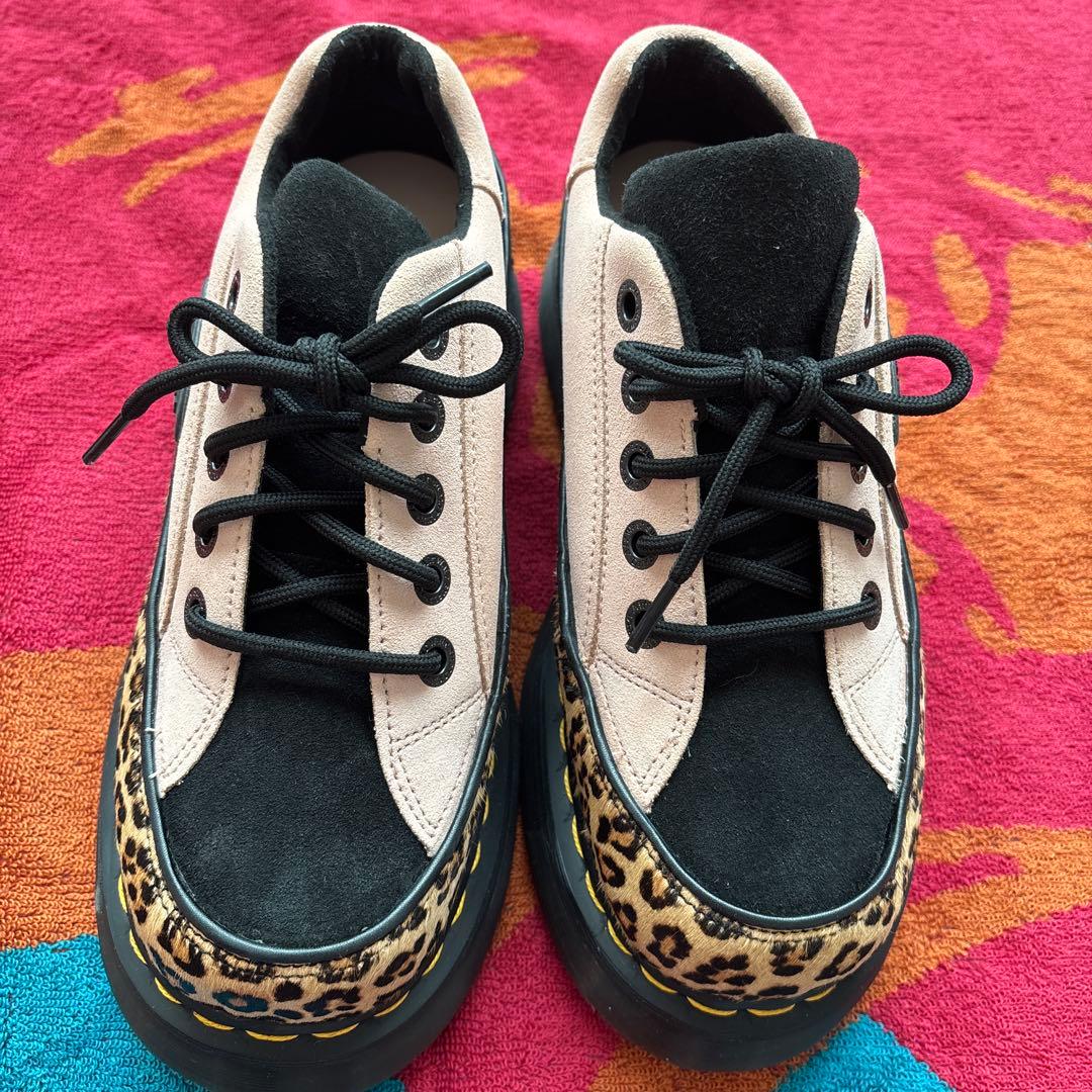 ドクターマーチン　BUZZ5 UK5 24CM