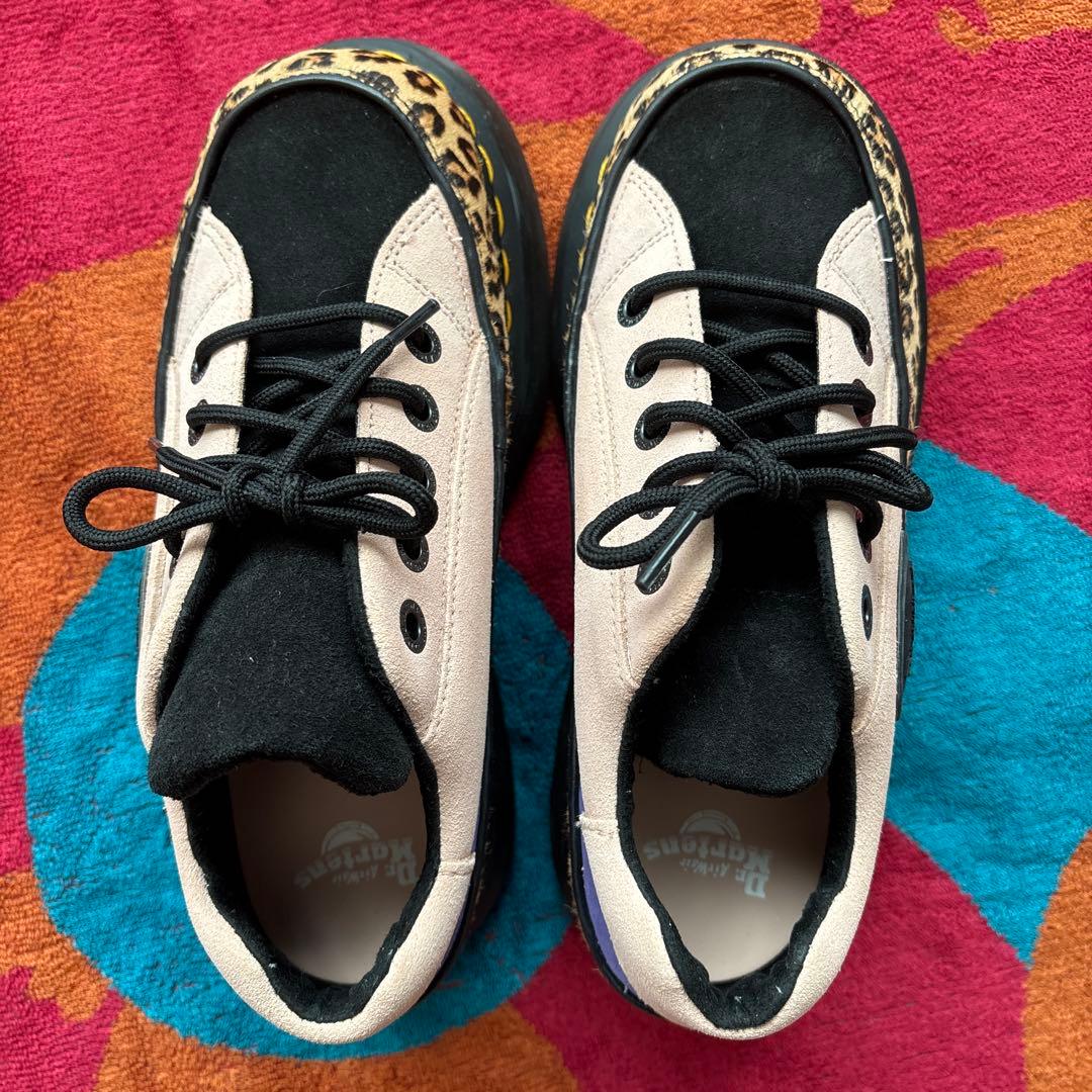 ドクターマーチン　BUZZ5 UK5 24CM