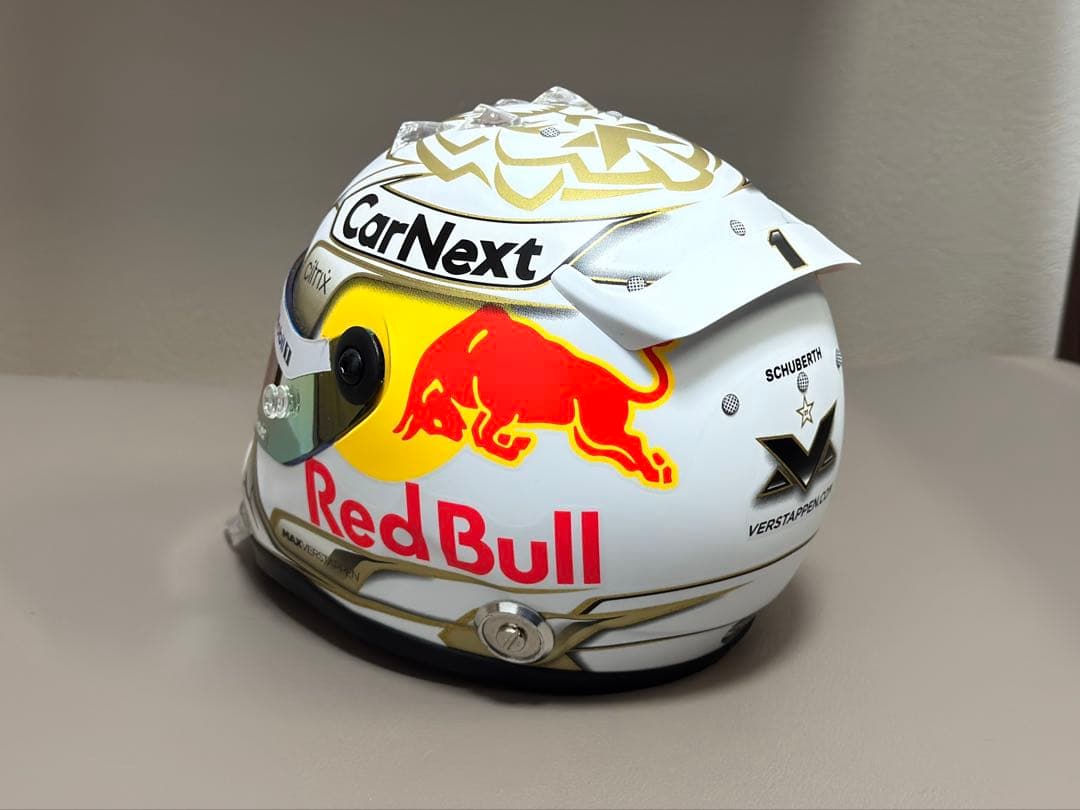 マックス フェルスタッペン 2022シーズン ヘルメット 1/2スケール