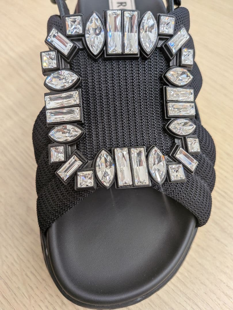 ROGER VIVIER ブラック サンダル サイズ36(23センチ)