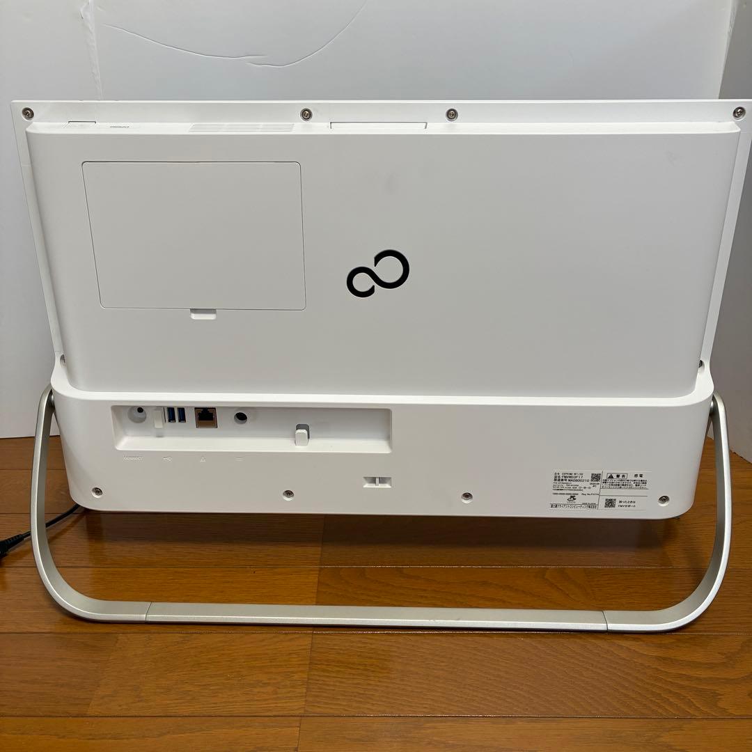 Corei7 9750H/メモリー8GB/SSD512GB FMVWD3F17