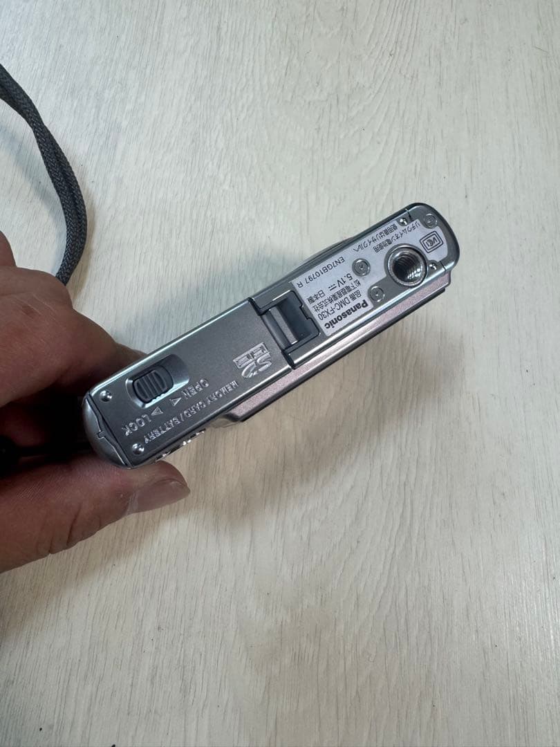 Panasonic LUMIX DMC-FX30 コンパクトデジタルカメラ