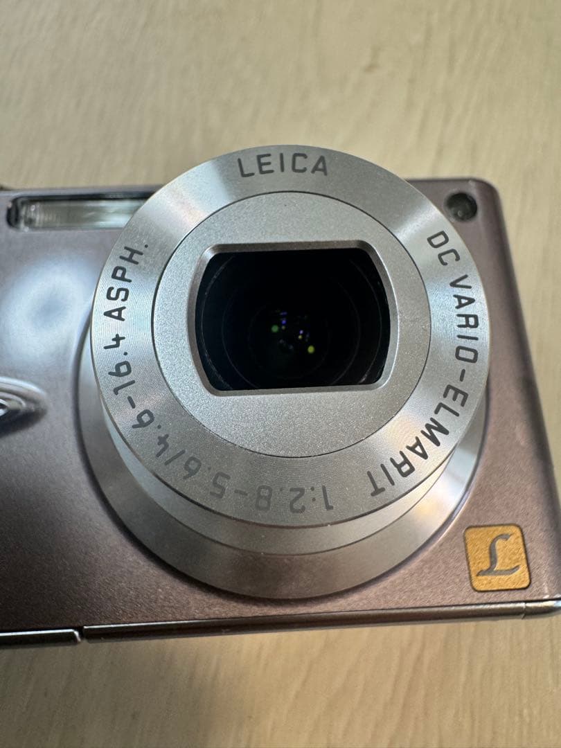 Panasonic LUMIX DMC-FX30 コンパクトデジタルカメラ