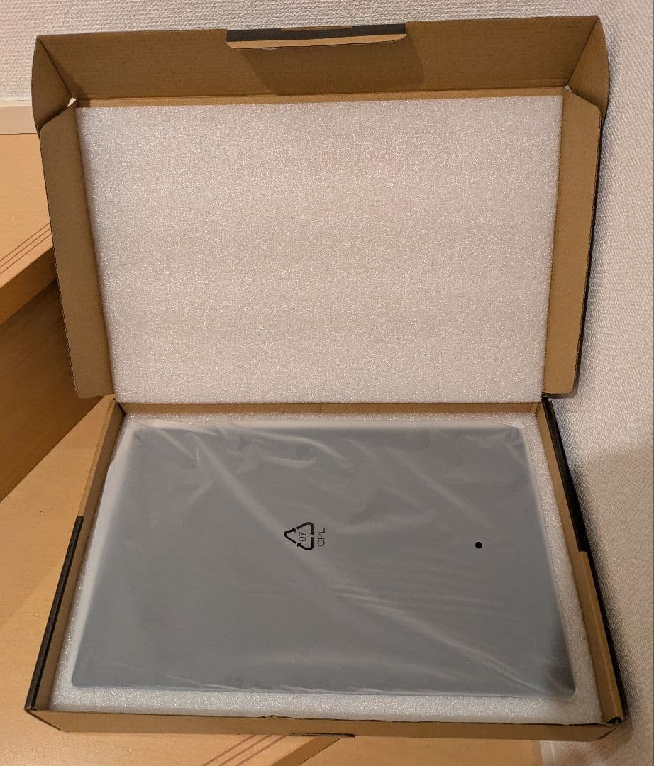 山善Qriom 15.6インチ モバイルモニター QMM-156R