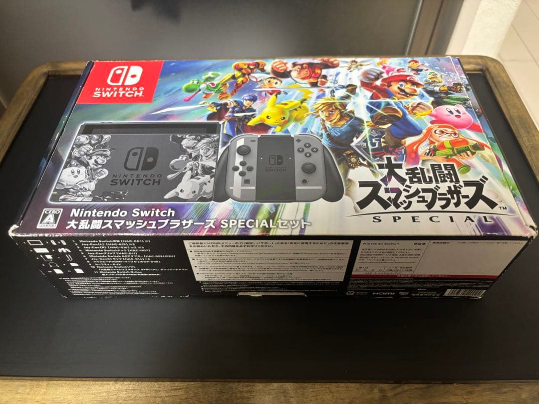 Nintendo Switch 大乱闘スマッシュブラザーズ モデル