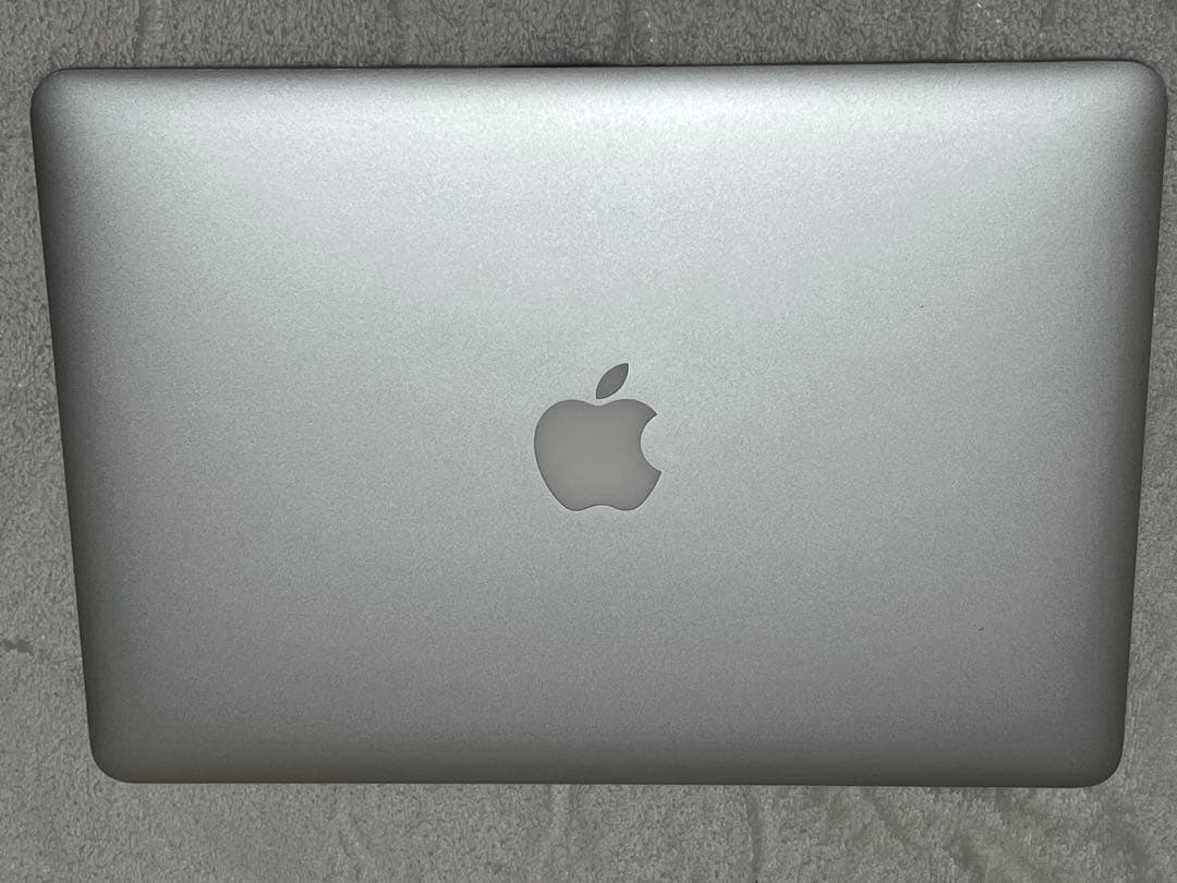 Apple MacBook Air 13インチ　2015 8GB 256GB