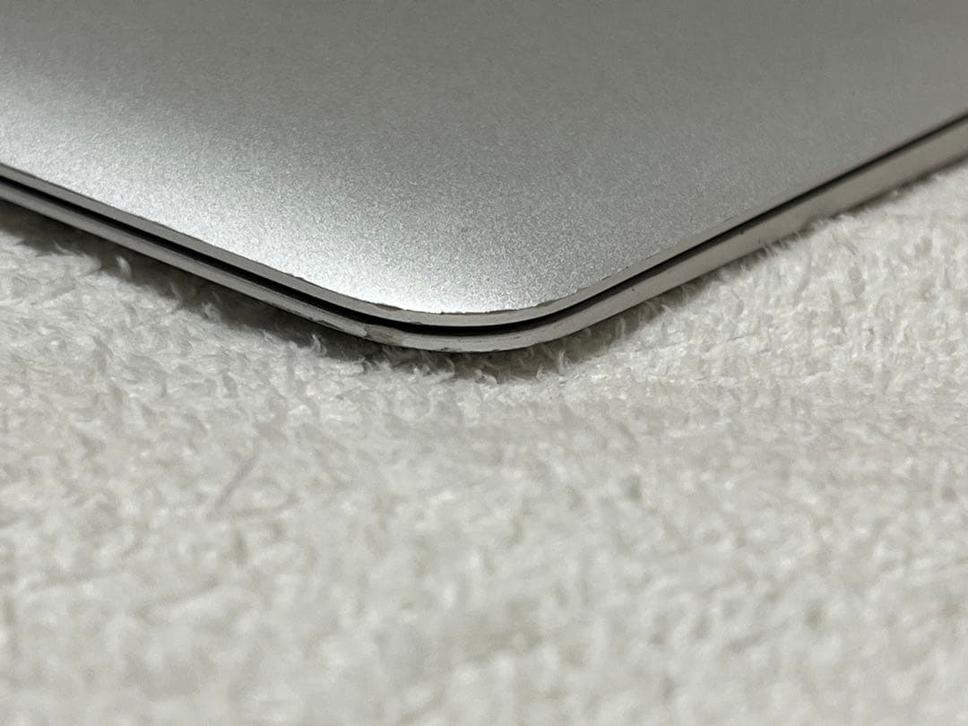 Apple MacBook Air 13インチ　2015 8GB 256GB