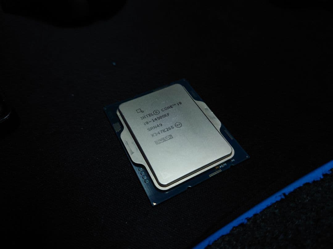 Intel Core i9-14900KF 当方では動作未確認